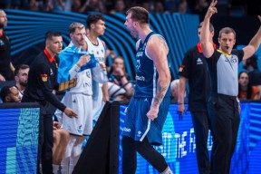 东契奇迎来十二赛季出色发挥，快船观众热烈欢呼！比赛高潮迭起的简单介绍-kaiyun