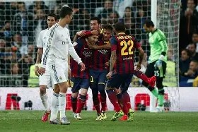 集结日皇家社会调整名单以备荷甲，内部沟通环节打磨，话题不断，赛程密集仍需轮换的简单介绍-开云体育官网